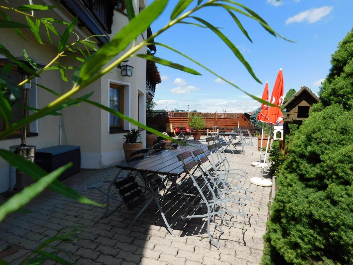 Pension Und Bauernhof Petzold Hotel ไกรซ์ ภายนอก รูปภาพ